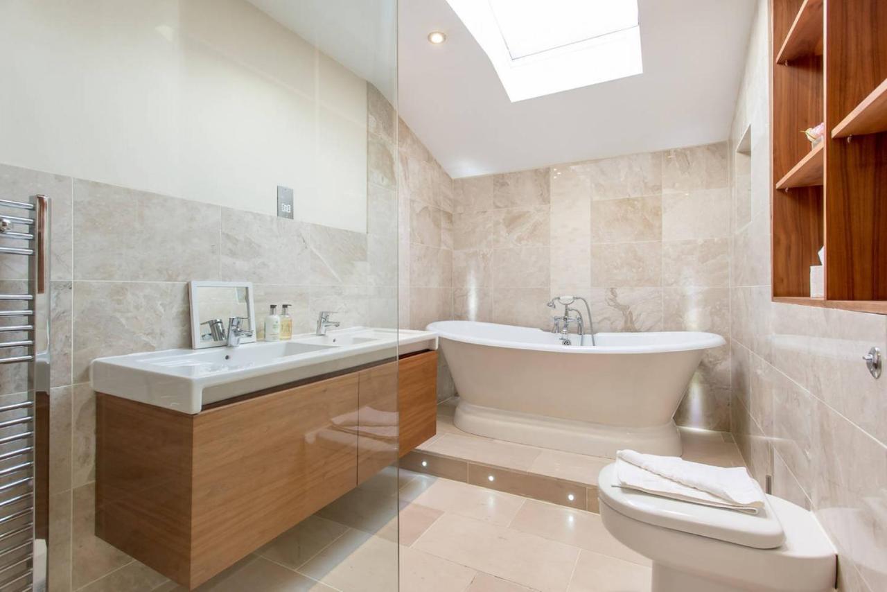 Altido Spacious 3br Mews House Behind Calton Hill Vakantiehuis Edinburgh